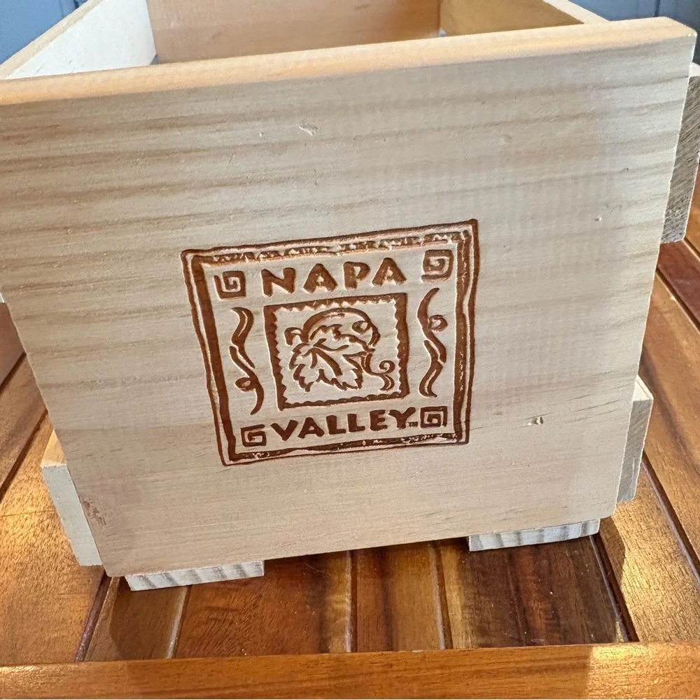 Napa Valley Single row 10x6x6” wooden disk crate square label